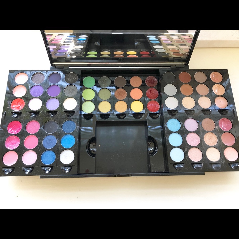 Sephora makeup pallet - Picture 2 of 3